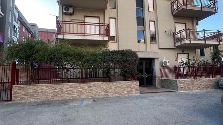 VIA TESTASECCA